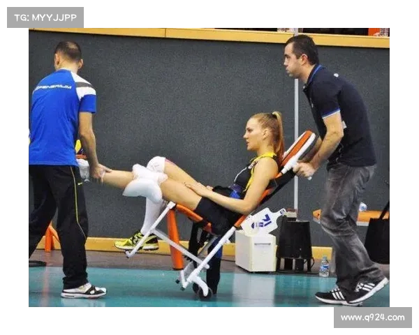 库巴西初步检查结果显示左膝受撞击,换下是为保护措施 库巴西初步检查结果显示左膝受撞击,换下是为保护措施