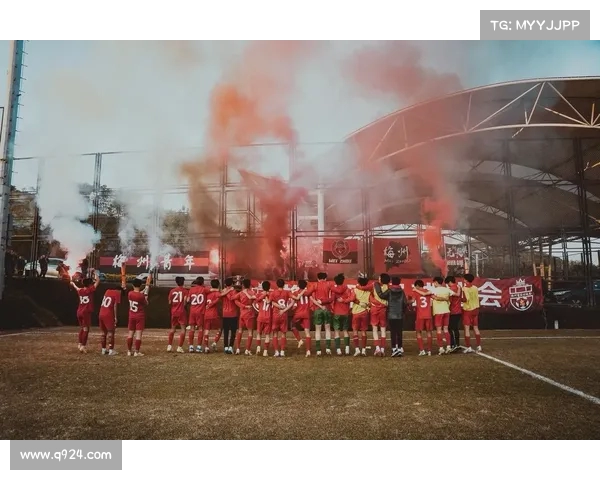 法兰克福签下22岁韩国中卫金润镀 将先加入U21梯队磨炼