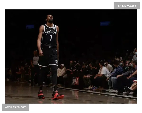 法甲历史荣耀与传奇揭秘 聚焦法甲奖杯背后的故事与辉煌时刻